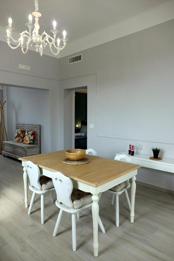 Appartement La Finestra Sul Mare à Bari Extérieur photo