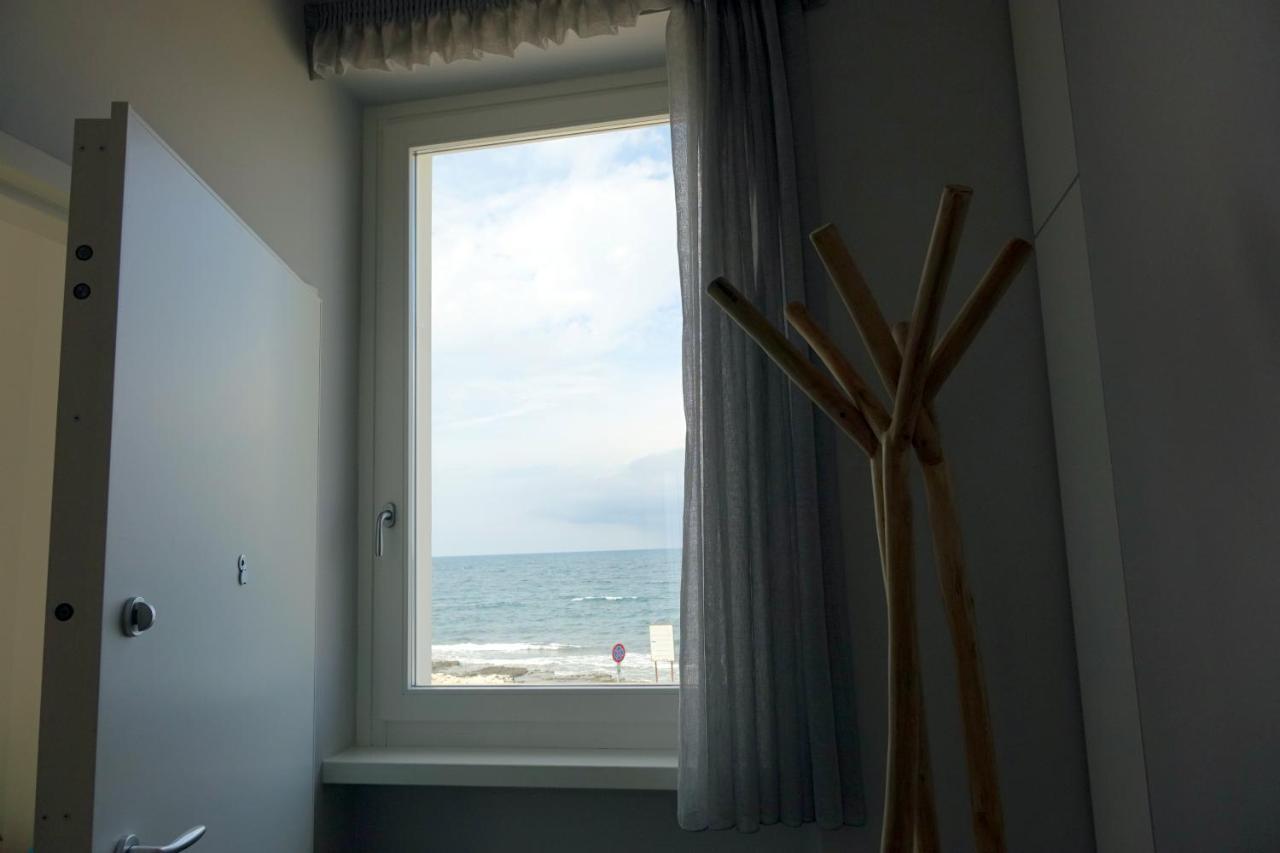 Appartement La Finestra Sul Mare à Bari Extérieur photo