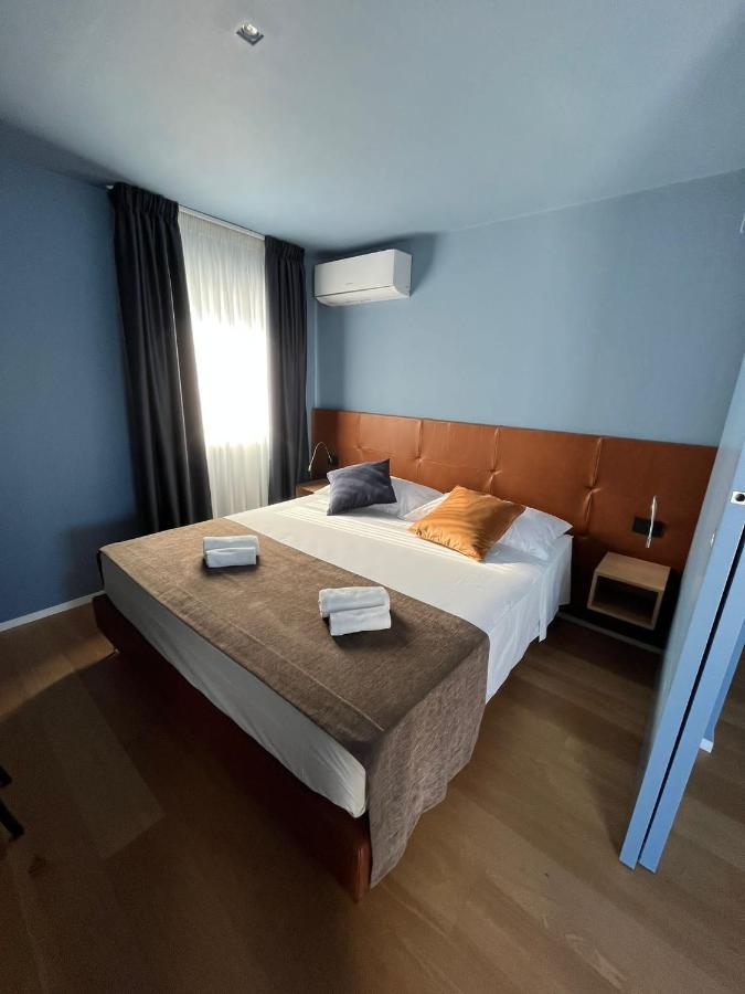 Appartement La Finestra Sul Mare à Bari Extérieur photo